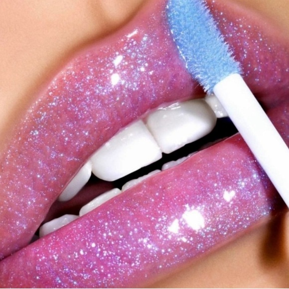 Pat McGrath Labs Lust Lip Gloss Astral Moon Flower - Picture 4 of 13